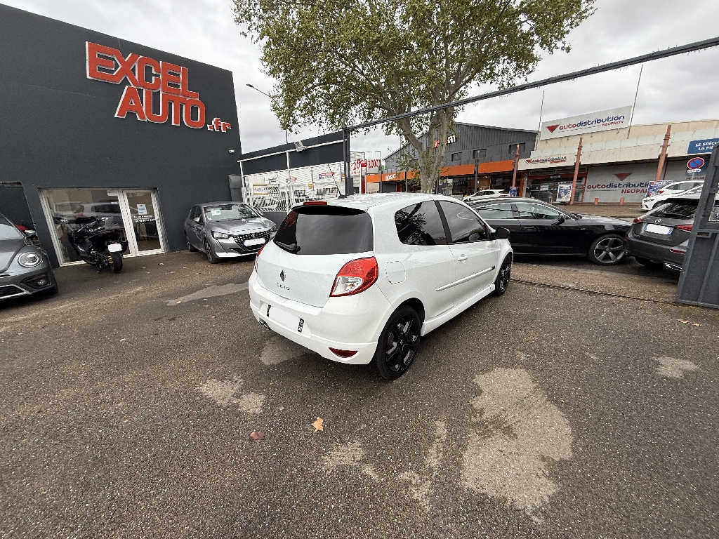 RENAULT CLIO III - vue 1
