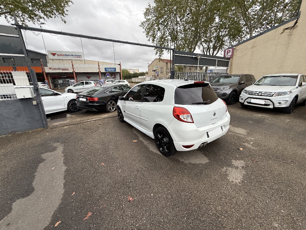 RENAULT CLIO III - vue 1