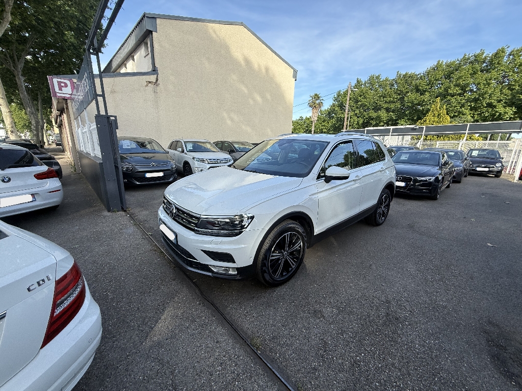 VOLKSWAGEN TIGUAN - vue 1