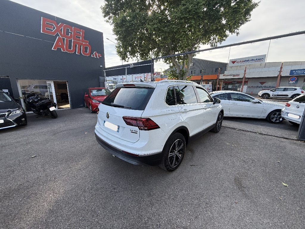 VOLKSWAGEN TIGUAN - vue 1
