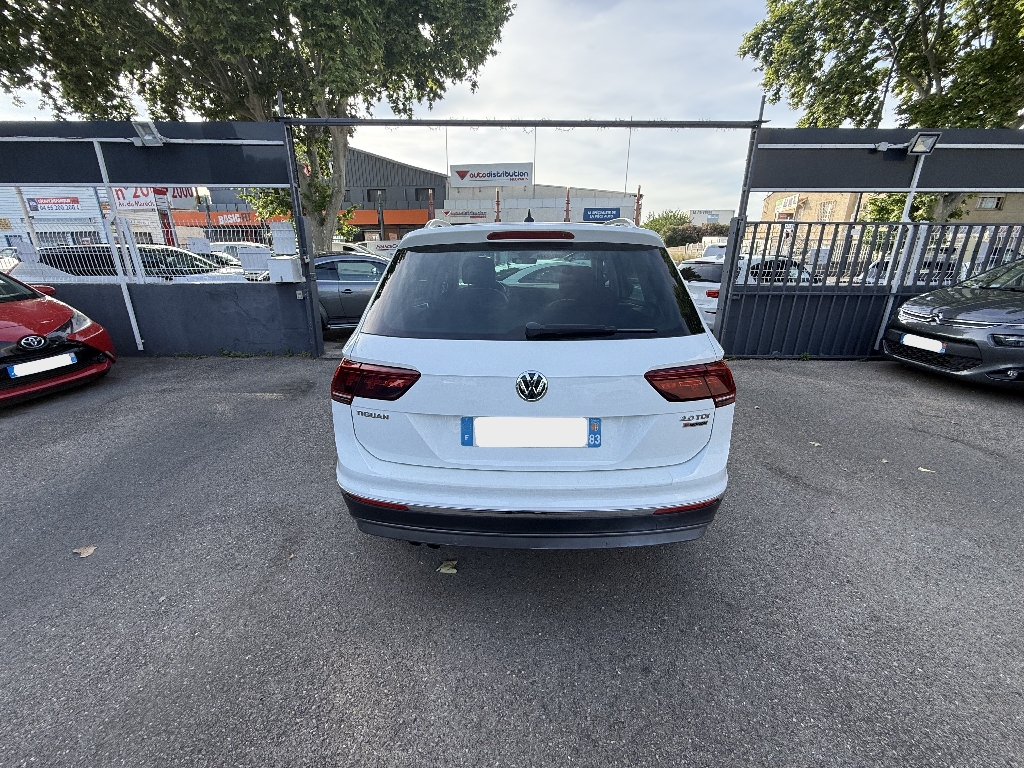 VOLKSWAGEN TIGUAN - vue 1