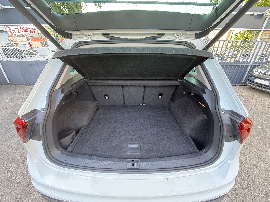 VOLKSWAGEN TIGUAN - vue 1