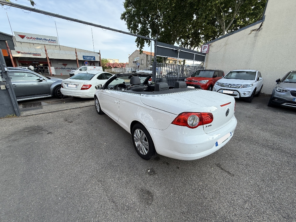VOLKSWAGEN EOS - vue 1