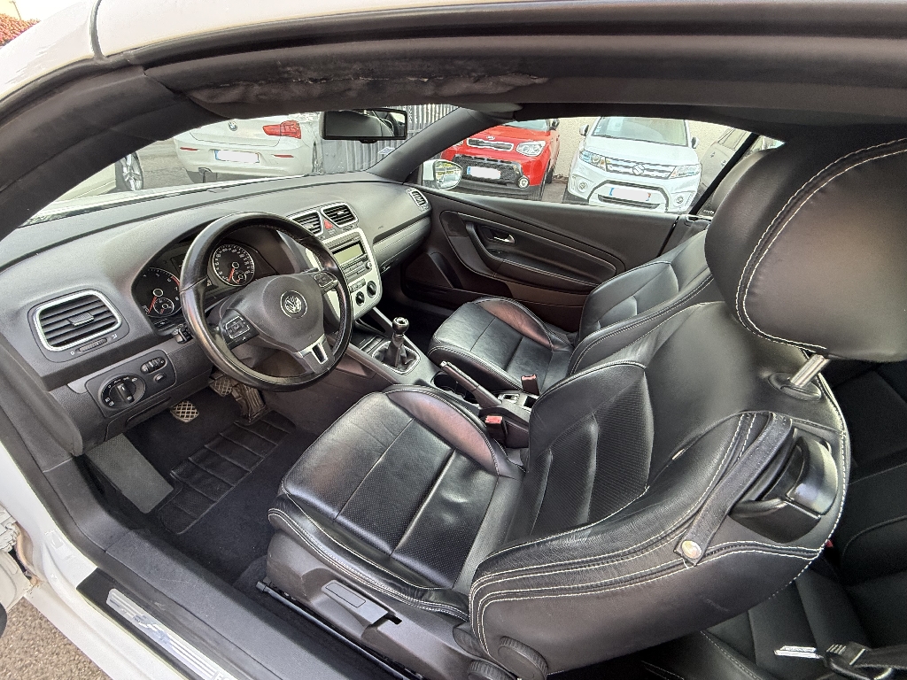 VOLKSWAGEN EOS - vue 1