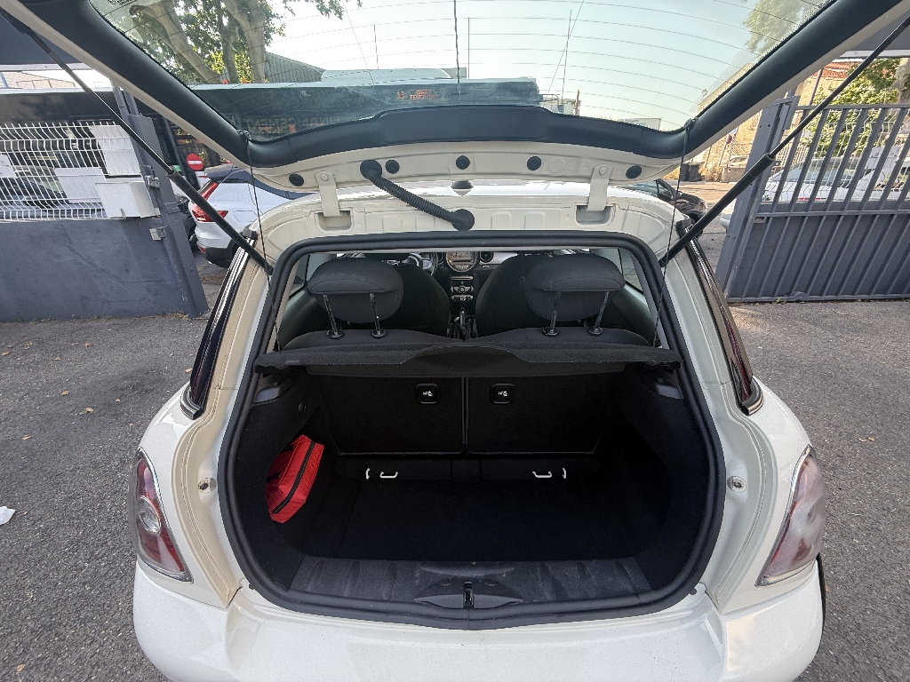 MINI HATCH - vue 1