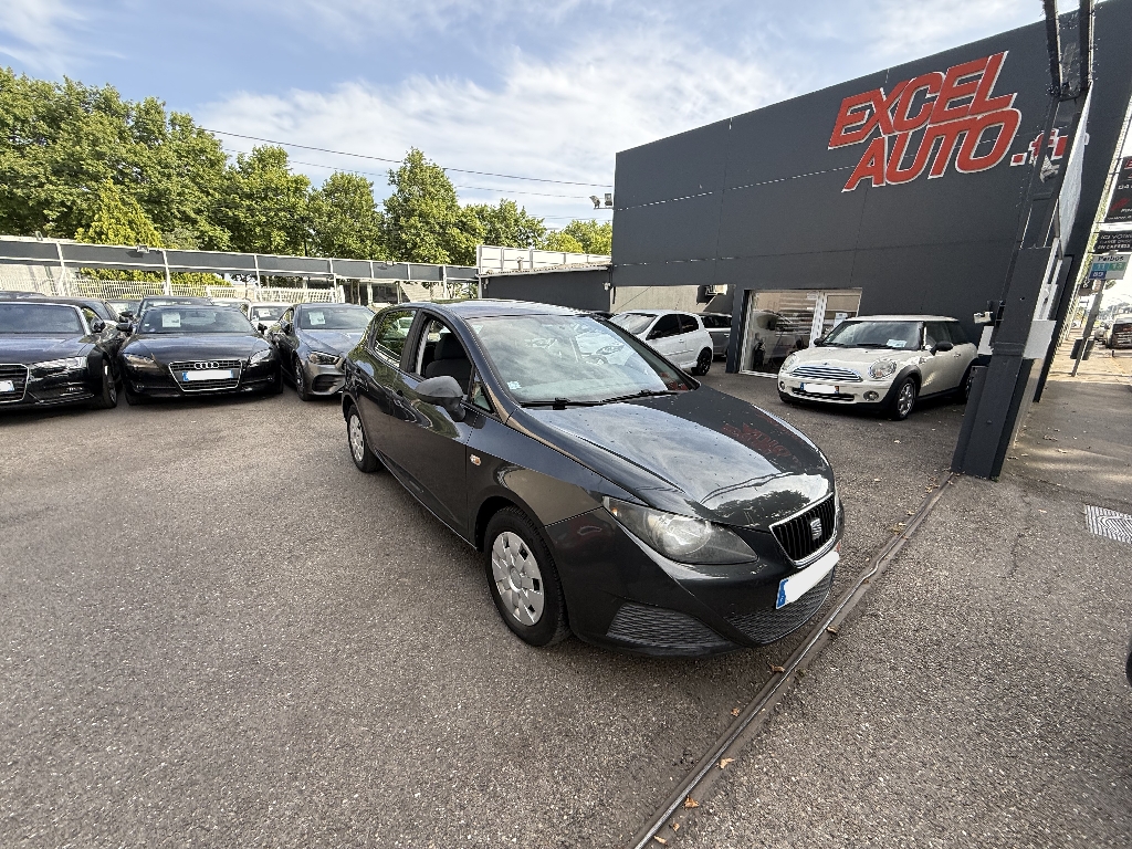SEAT IBIZA