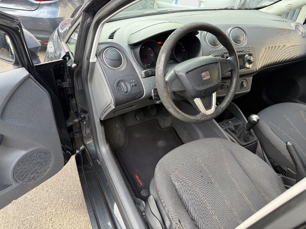 SEAT IBIZA - vue 1