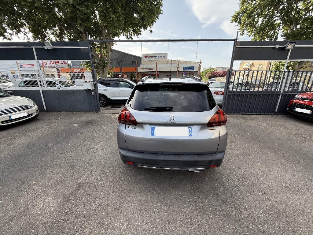 PEUGEOT 2008 - vue 1