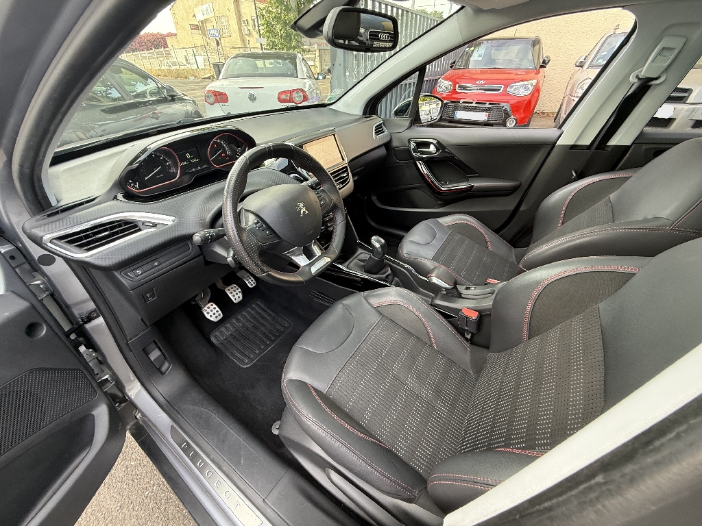 PEUGEOT 2008 - vue 1