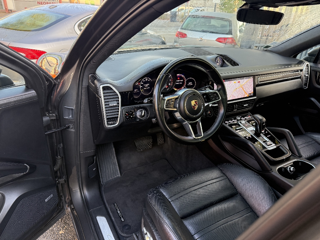 PORSCHE CAYENNE COUPE - vue 1