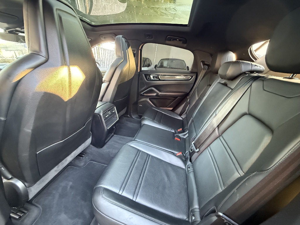 PORSCHE CAYENNE COUPE - vue 1