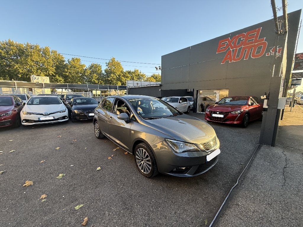 SEAT IBIZA