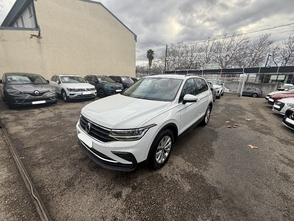 VOLKSWAGEN TIGUAN - vue 1