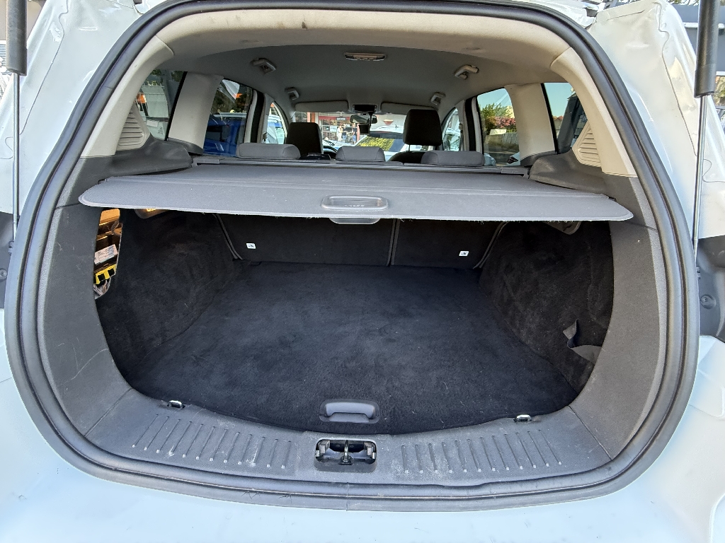 FORD KUGA - vue 1