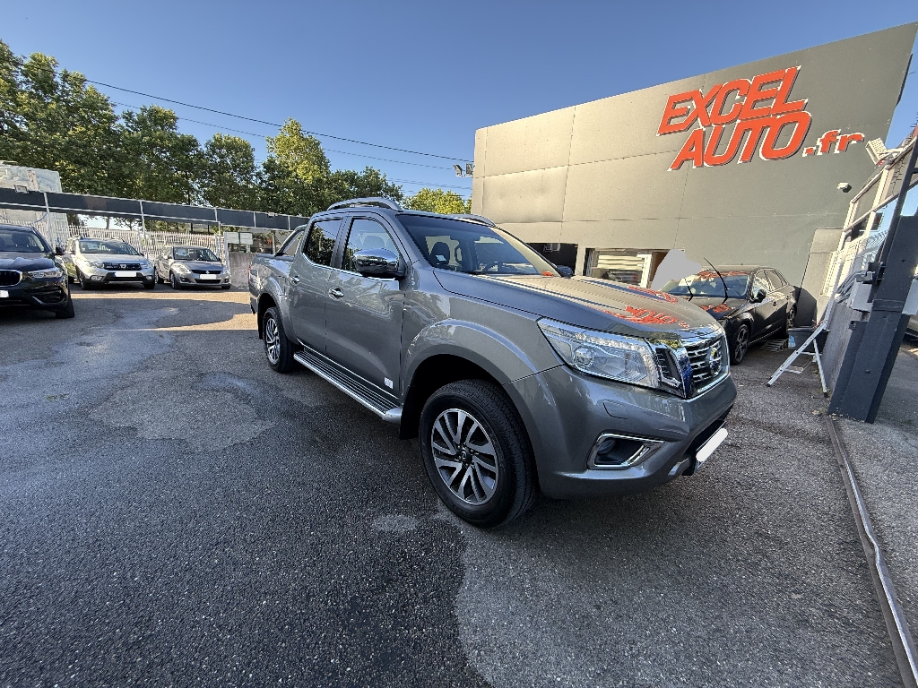 NISSAN NAVARA
