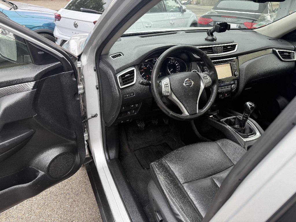 NISSAN X-TRAIL - vue 1