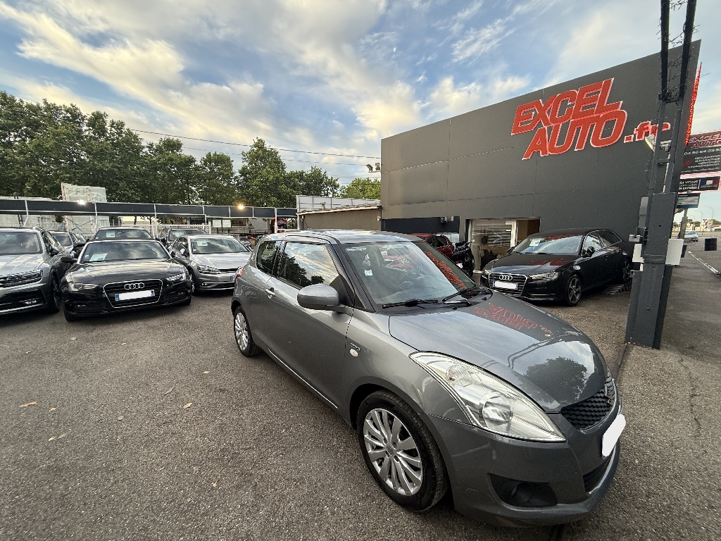 SUZUKI SWIFT