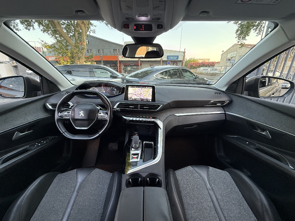 PEUGEOT 3008 - vue 1