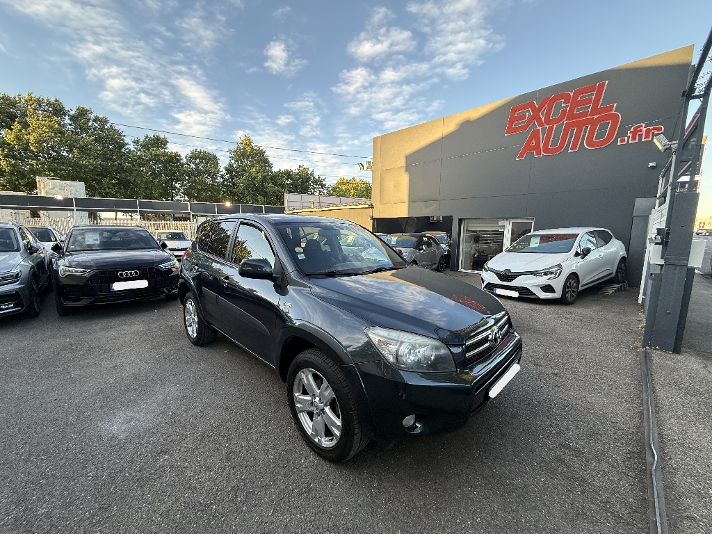 TOYOTA RAV4 III
