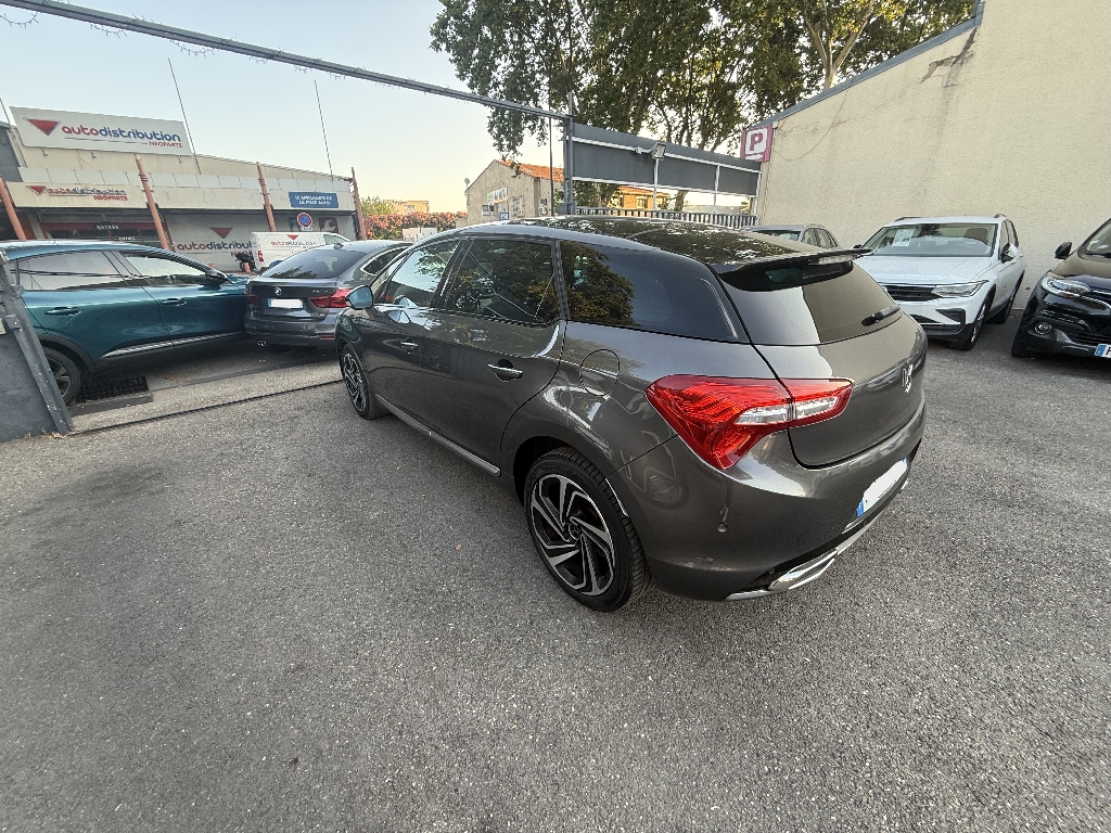 DS DS5 - vue 1