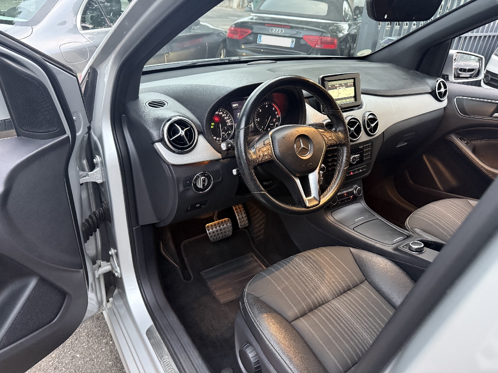 MERCEDES CLASSE B - vue 1