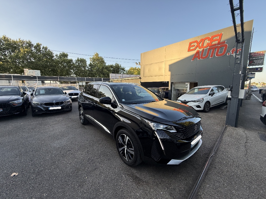 PEUGEOT 5008