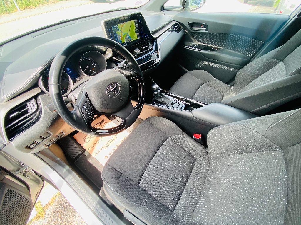 TOYOTA C-HR - vue 1