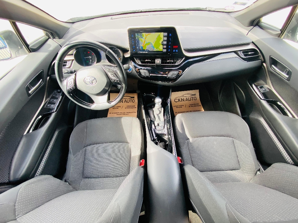 TOYOTA C-HR - vue 1