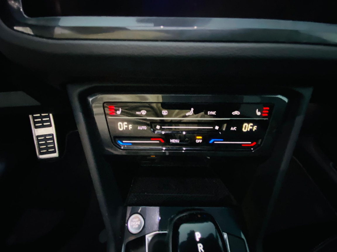 VOLKSWAGEN TIGUAN - vue 1