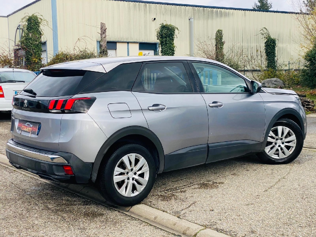 PEUGEOT 3008 - vue 1
