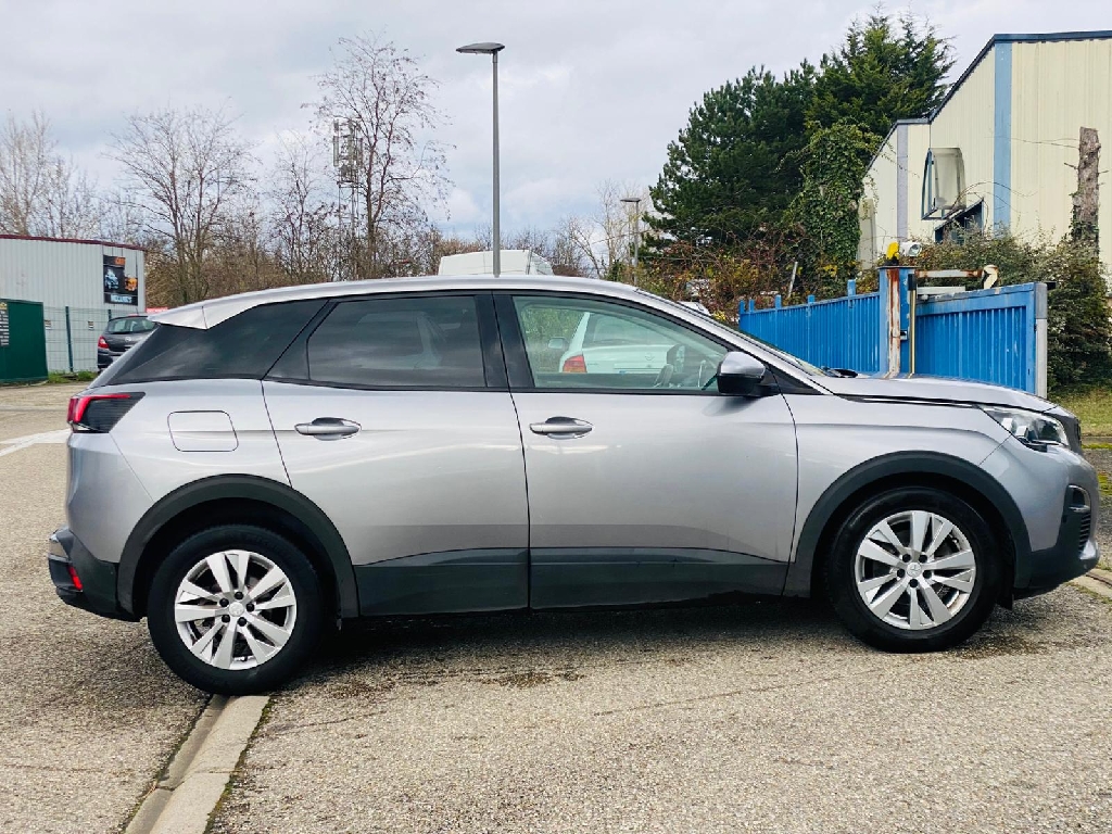 PEUGEOT 3008 - vue 1