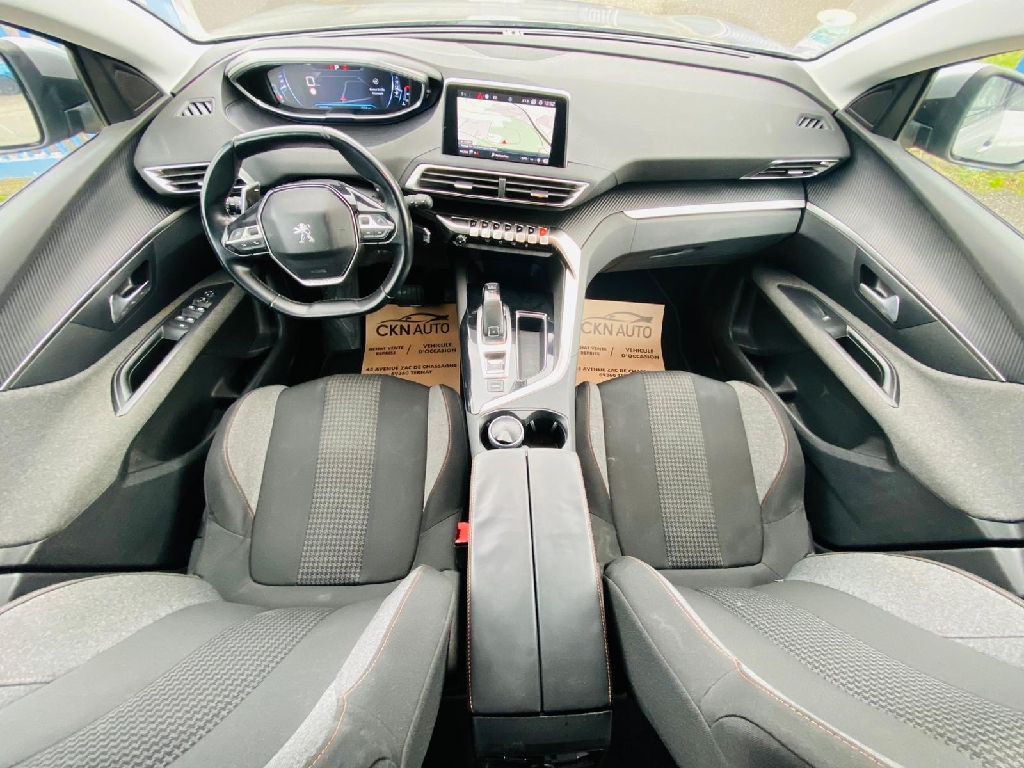 PEUGEOT 3008 - vue 1