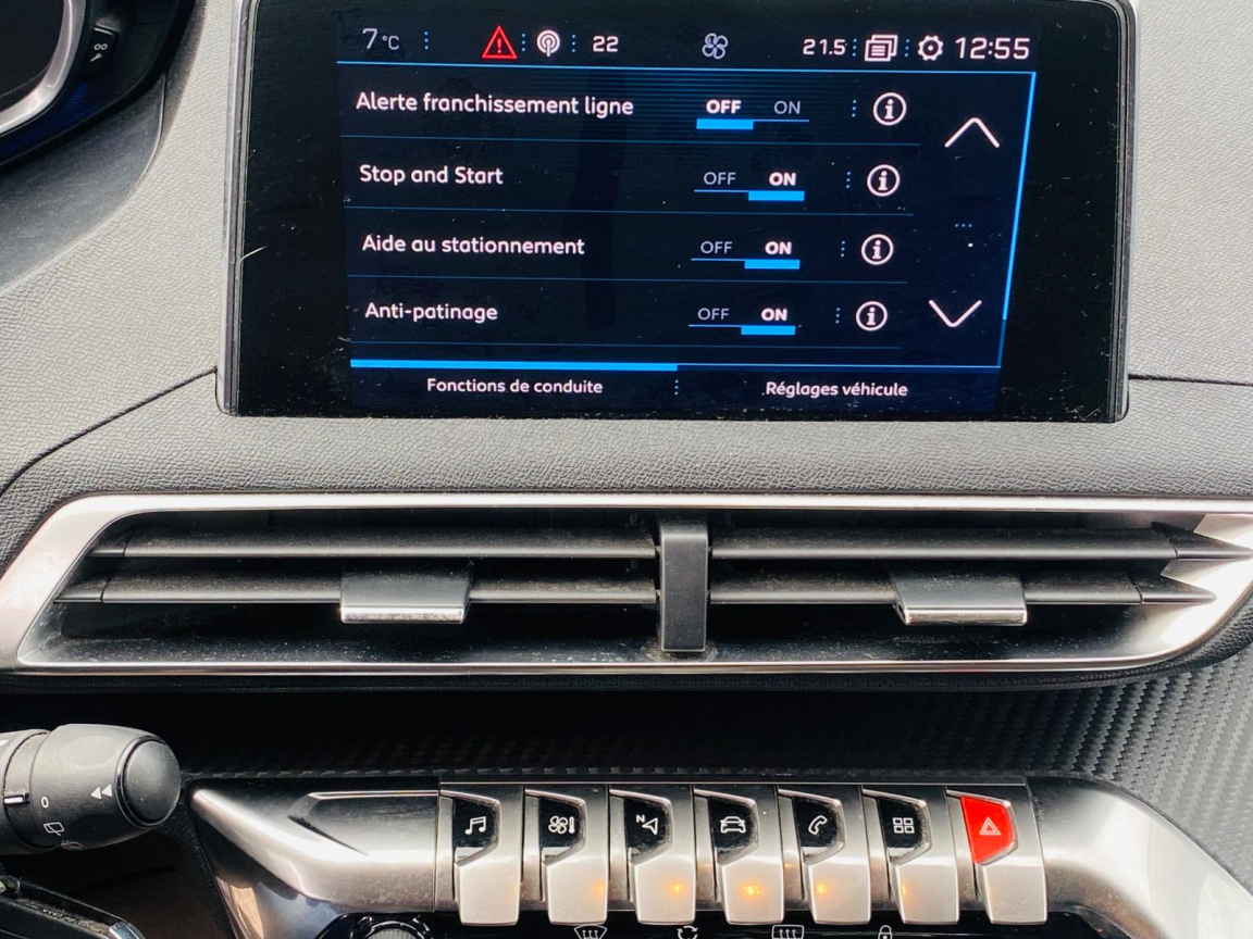 PEUGEOT 3008 - vue 1