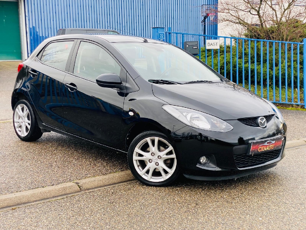MAZDA MAZDA 2