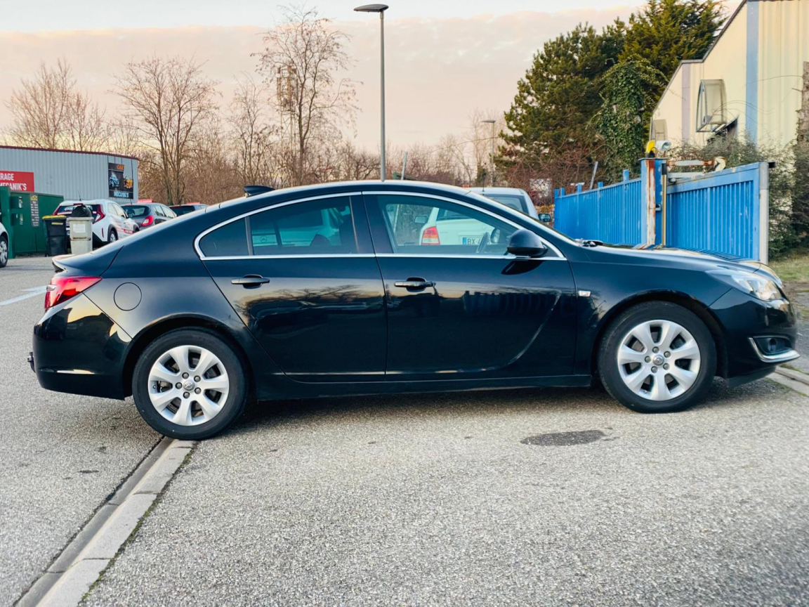 OPEL INSIGNIA - vue 1