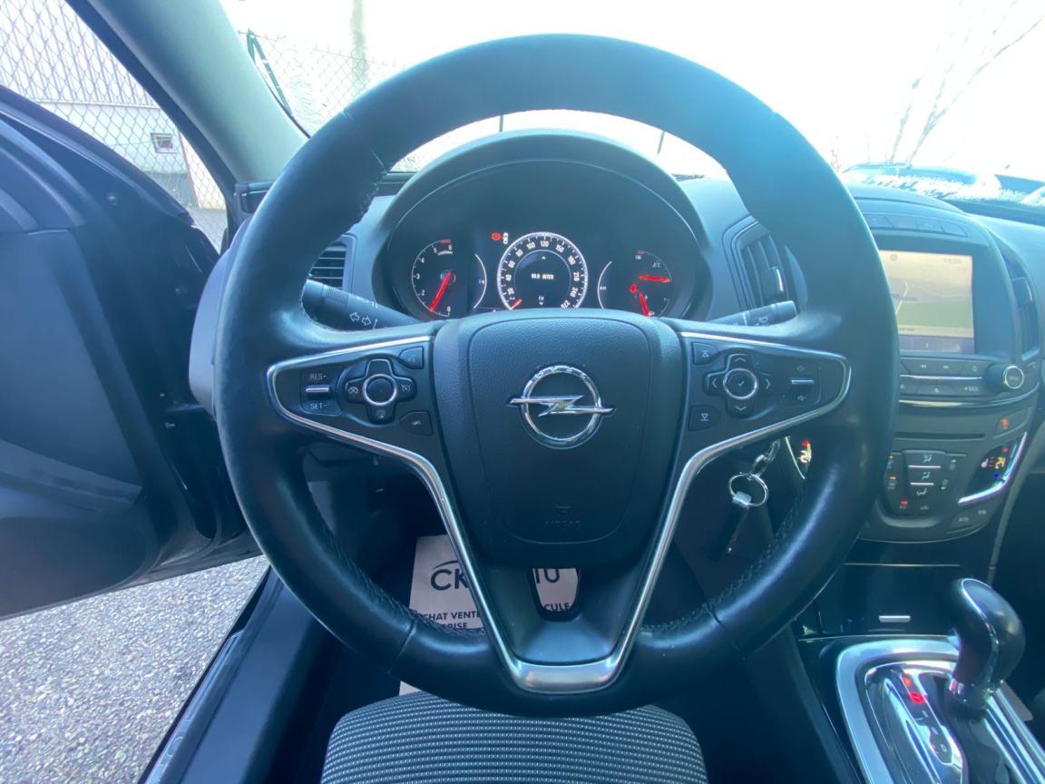 OPEL INSIGNIA - vue 1