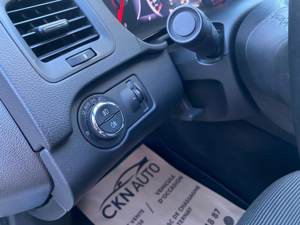 OPEL INSIGNIA - vue 1