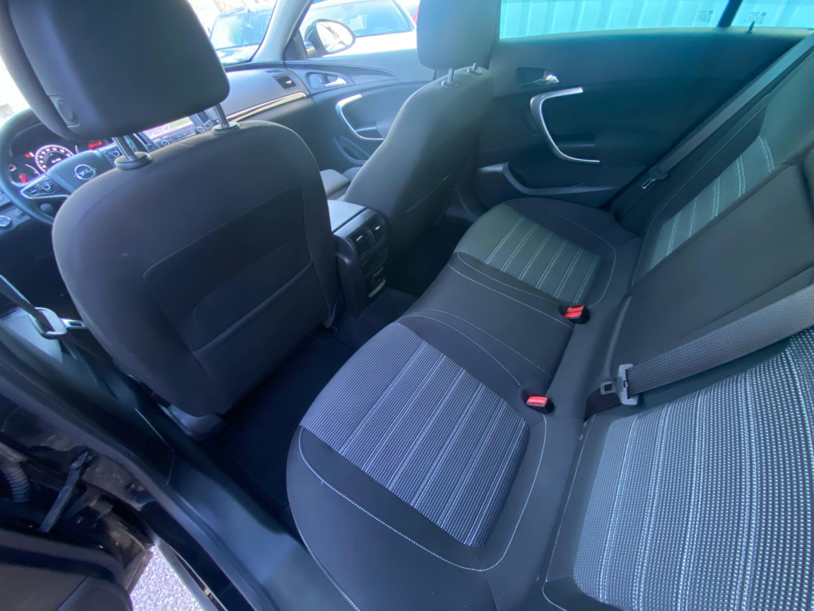 OPEL INSIGNIA - vue 1