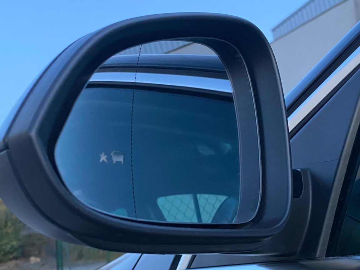 OPEL INSIGNIA - vue 1