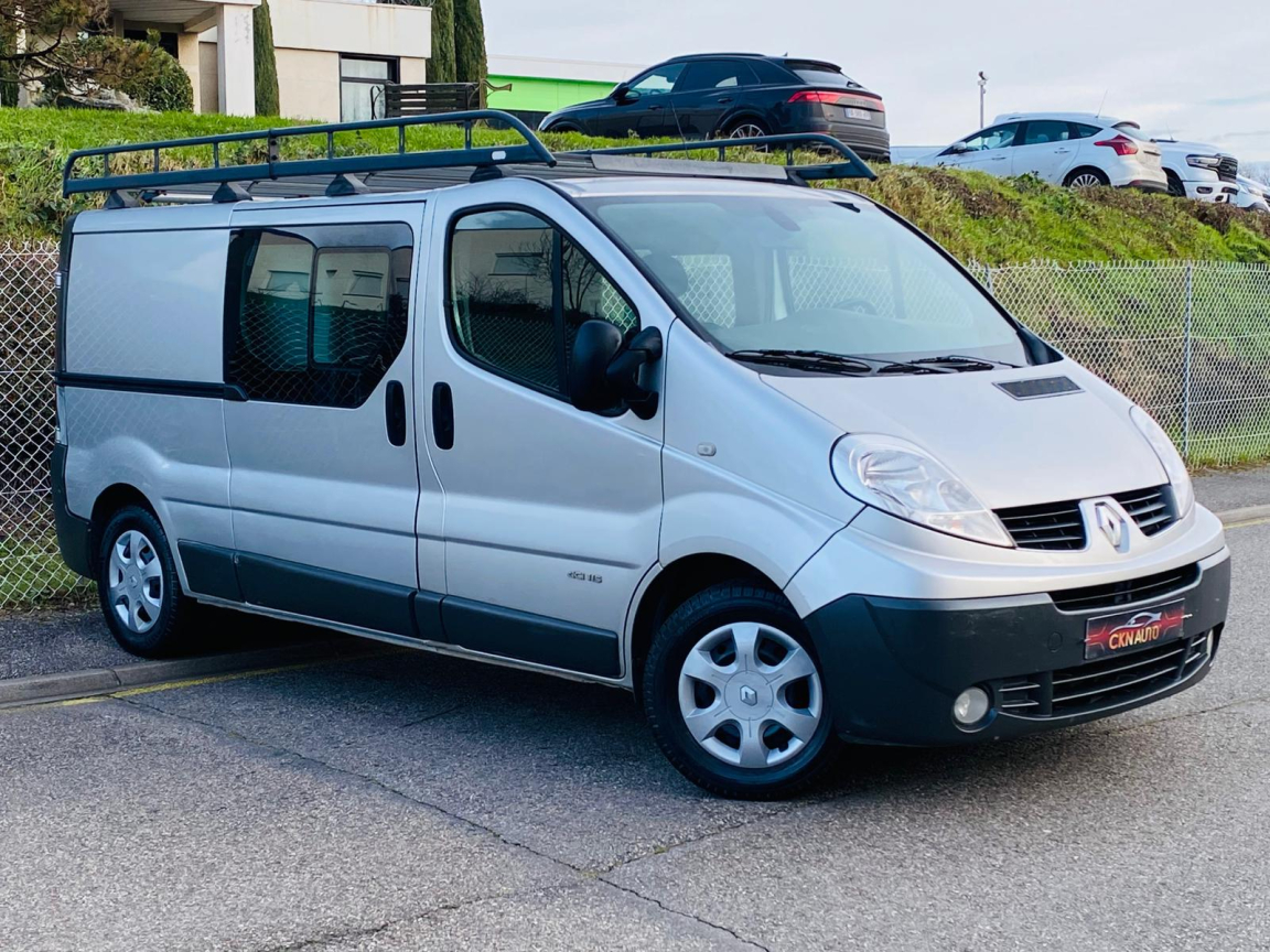 RENAULT TRAFIC