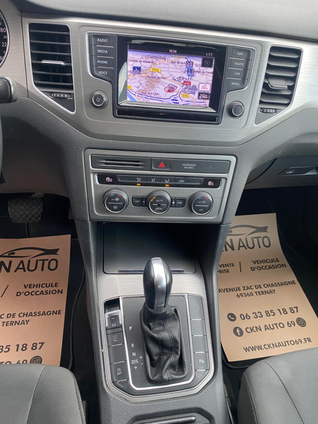 VOLKSWAGEN GOLF - vue 1