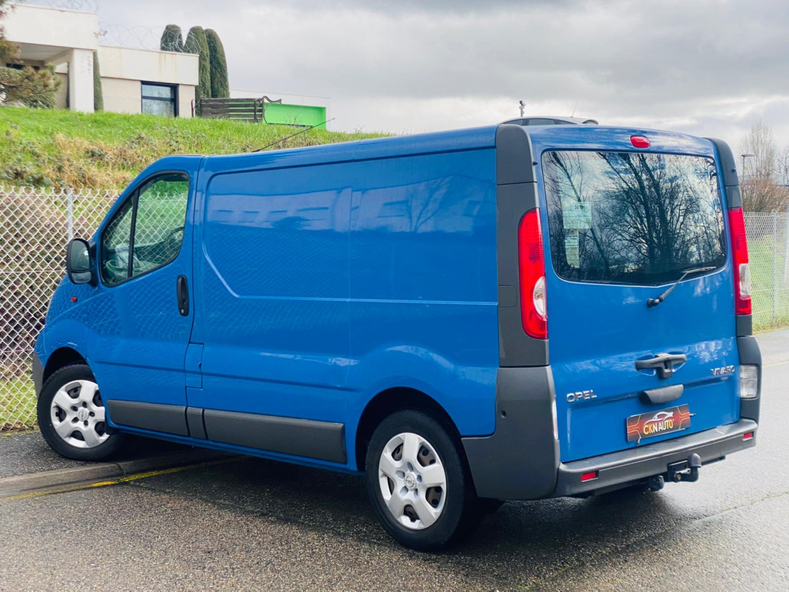 OPEL VIVARO  - vue 1