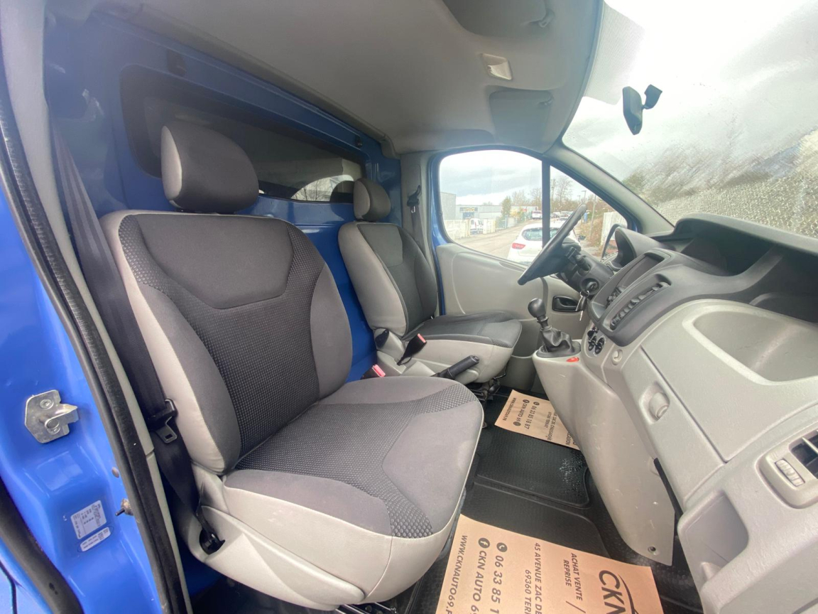 OPEL VIVARO  - vue 1