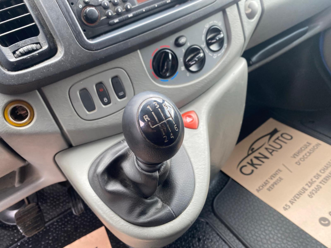 OPEL VIVARO  - vue 1