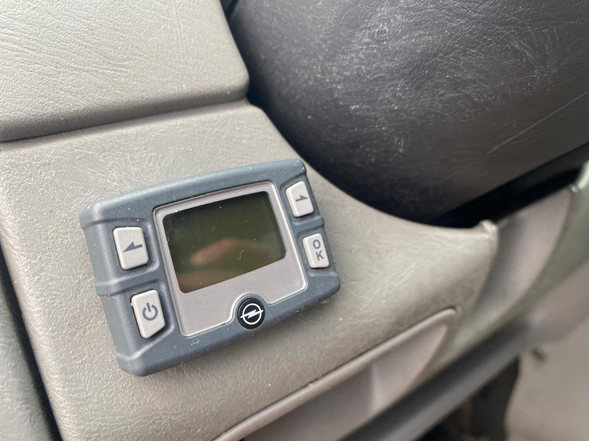 OPEL VIVARO  - vue 1