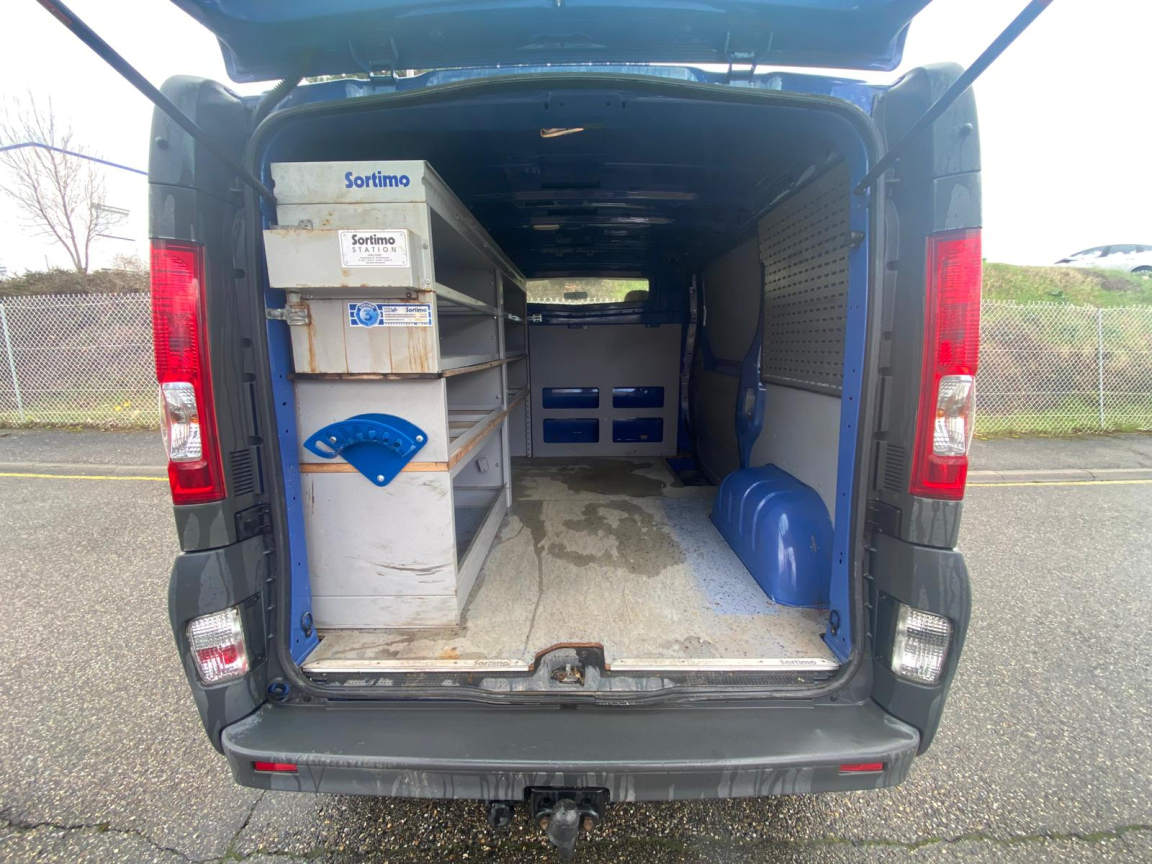 OPEL VIVARO  - vue 1