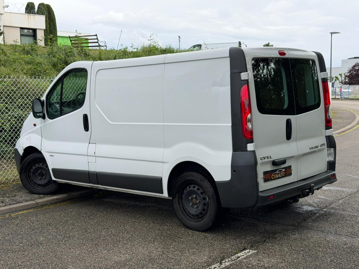 OPEL VIVARO - vue 1