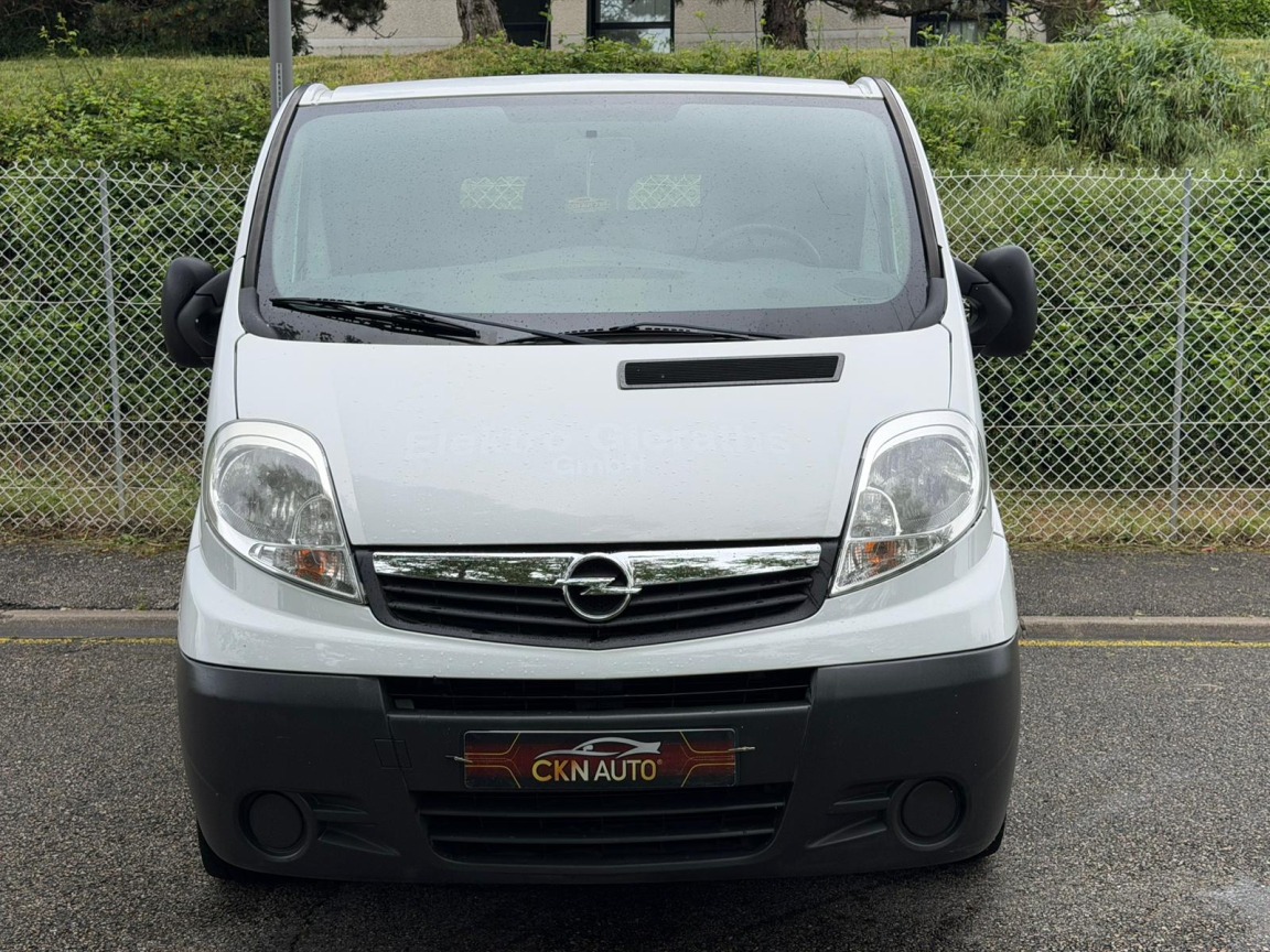 OPEL VIVARO - vue 1
