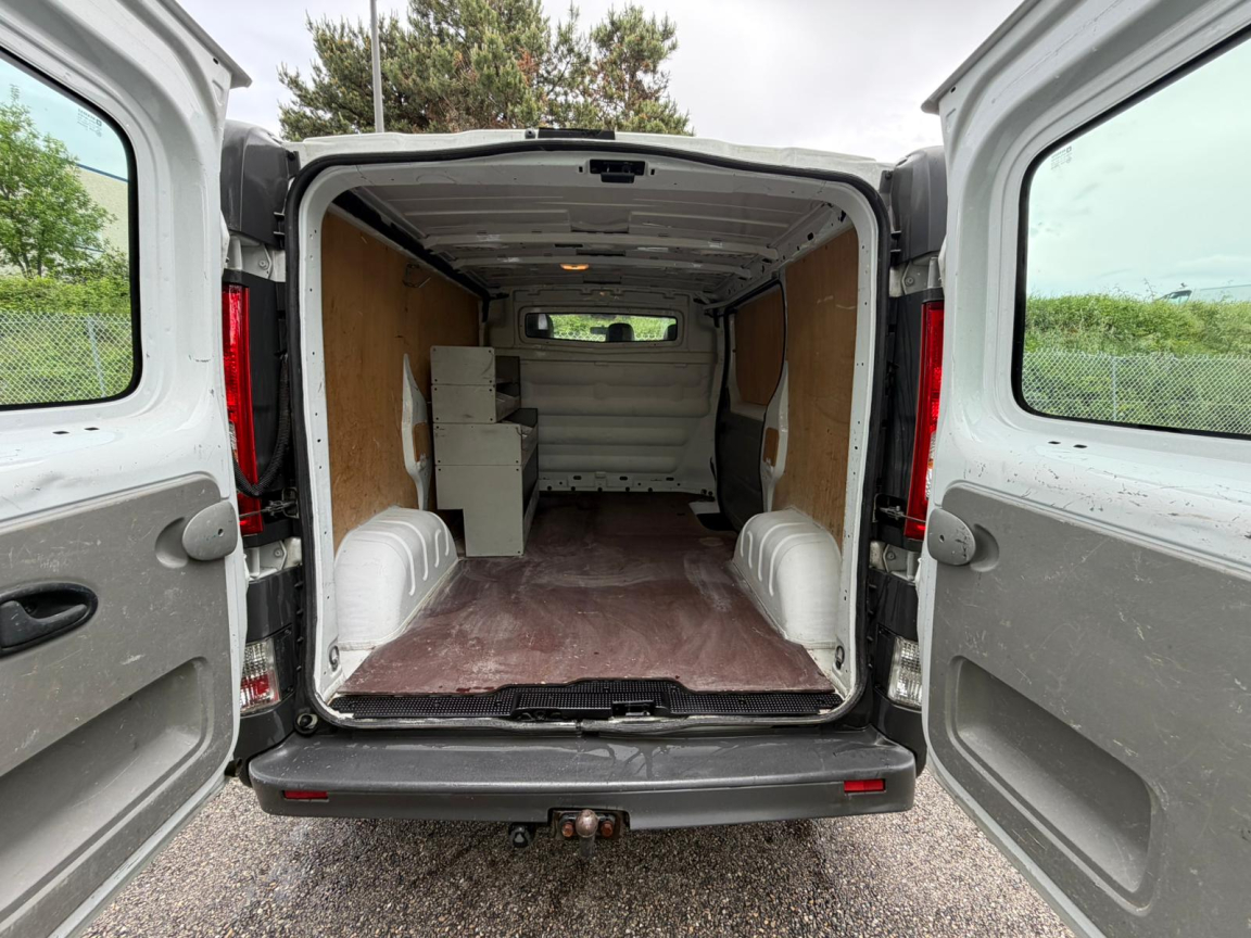 OPEL VIVARO - vue 1