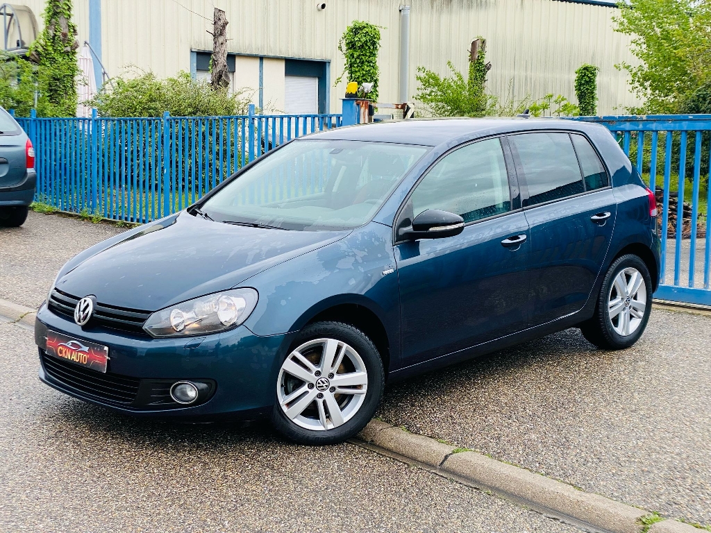 VOLKSWAGEN GOLF - vue 1